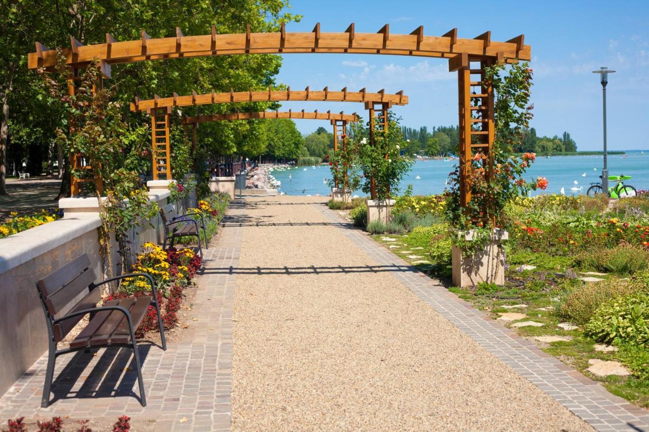 Behouse@Lake Balatonfüred Екстериор снимка